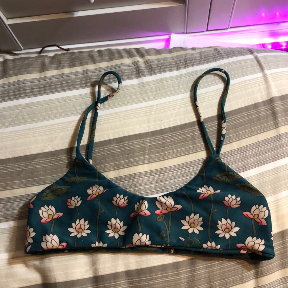 Benoa top
